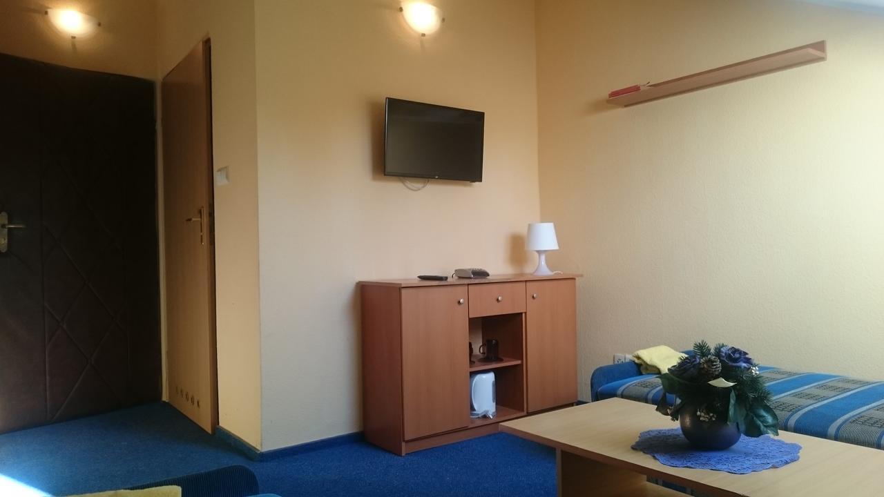 O.W.Bingo Hotell Bieszkowice Exteriör bild