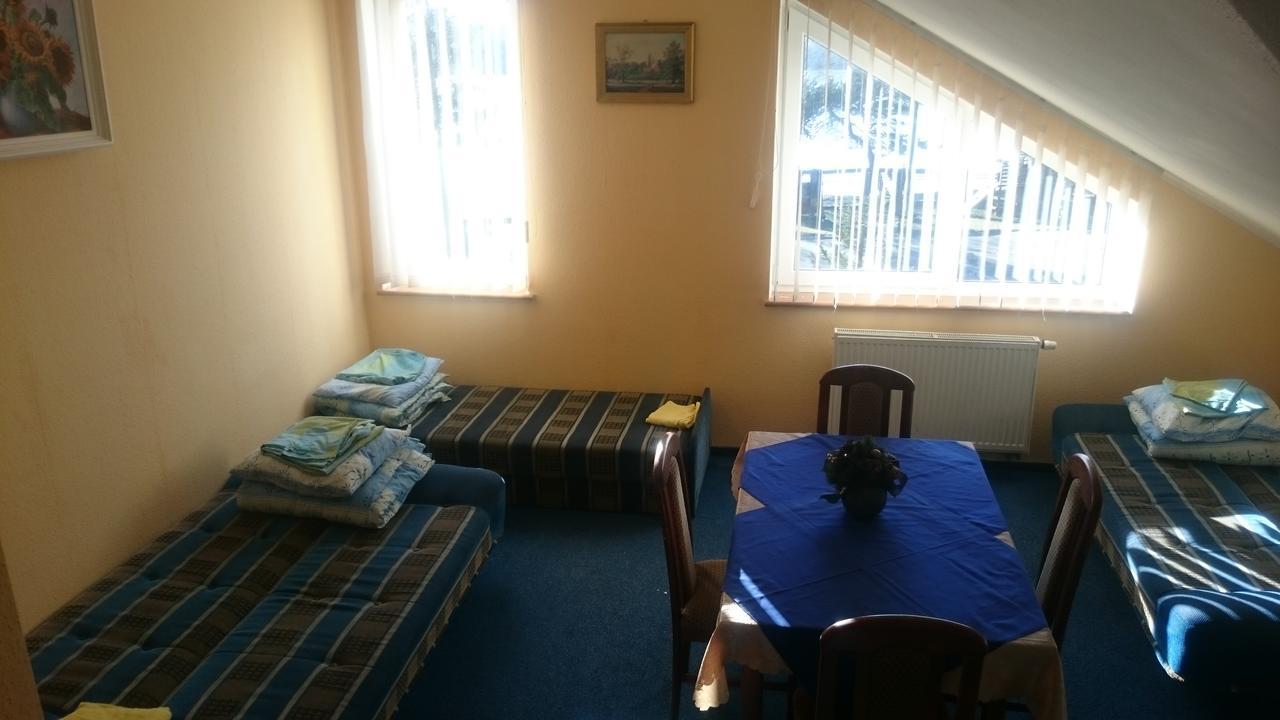 O.W.Bingo Hotell Bieszkowice Exteriör bild